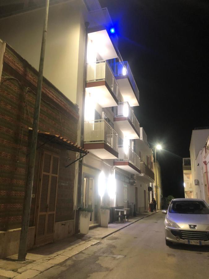 Albergo Piazza Risorgimento 포르토 세자레오 외부 사진