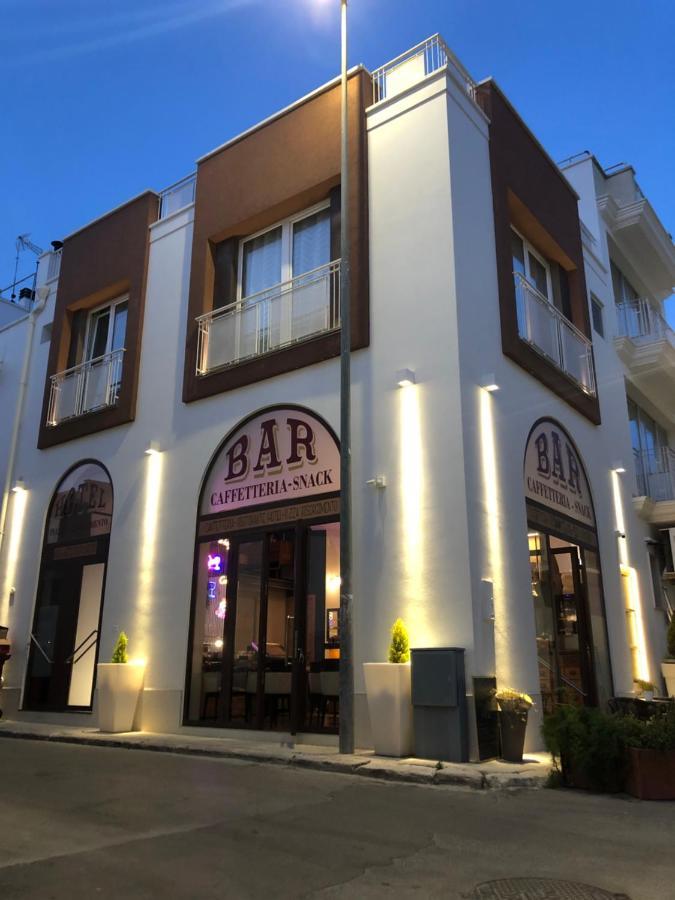 Albergo Piazza Risorgimento 포르토 세자레오 외부 사진