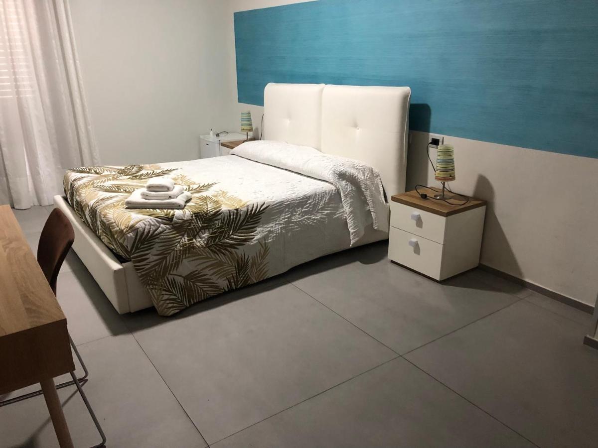 Albergo Piazza Risorgimento 포르토 세자레오 외부 사진