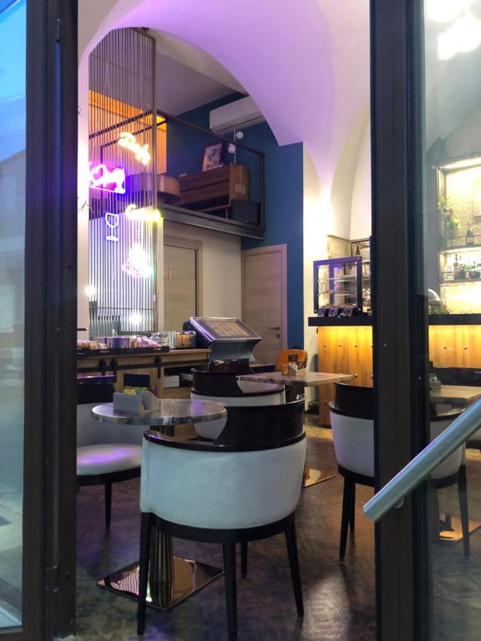 Albergo Piazza Risorgimento 포르토 세자레오 외부 사진
