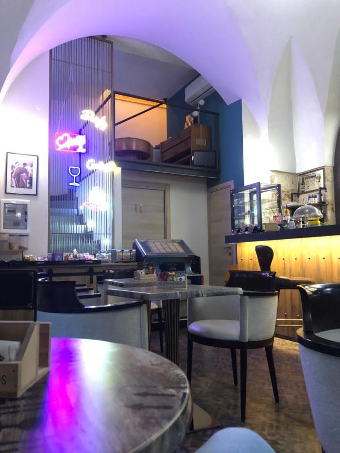 Albergo Piazza Risorgimento 포르토 세자레오 외부 사진