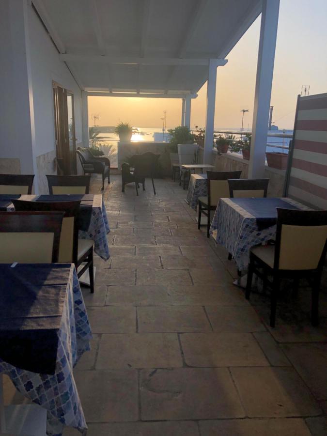 Albergo Piazza Risorgimento 포르토 세자레오 외부 사진